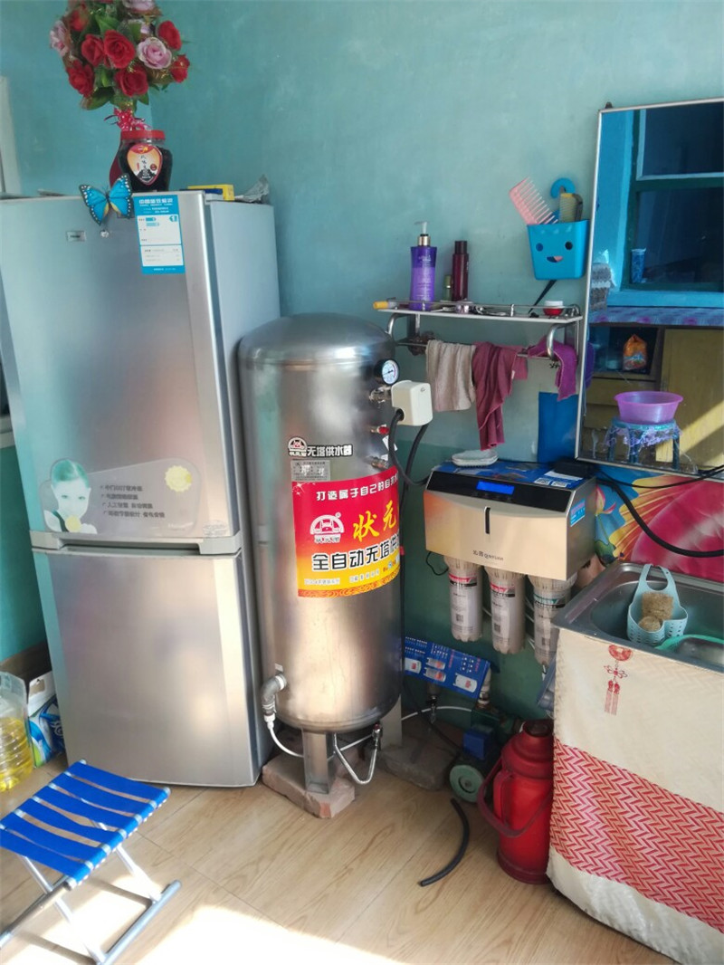 狀元雨無(wú)塔供水器壓力罐農(nóng)村安裝實(shí)拍