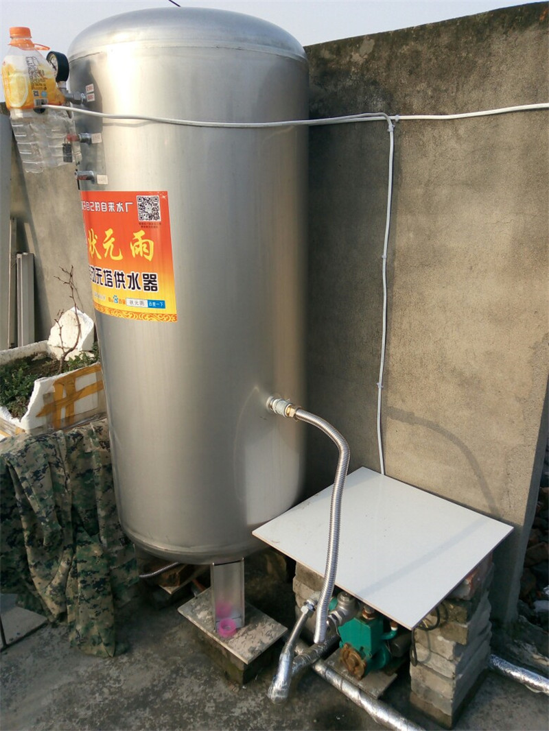 狀元雨無塔供水器壓力罐大罐安裝實拍