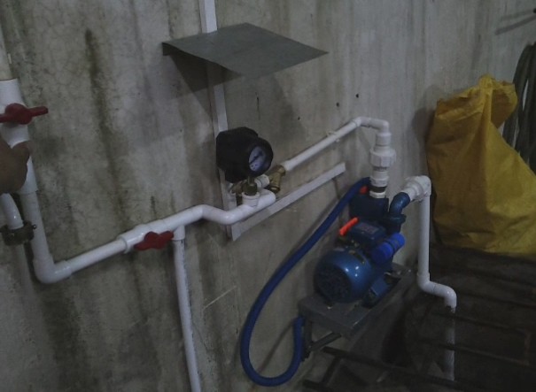 井太深，可以將無塔供水設備和自吸泵配套使用嗎？